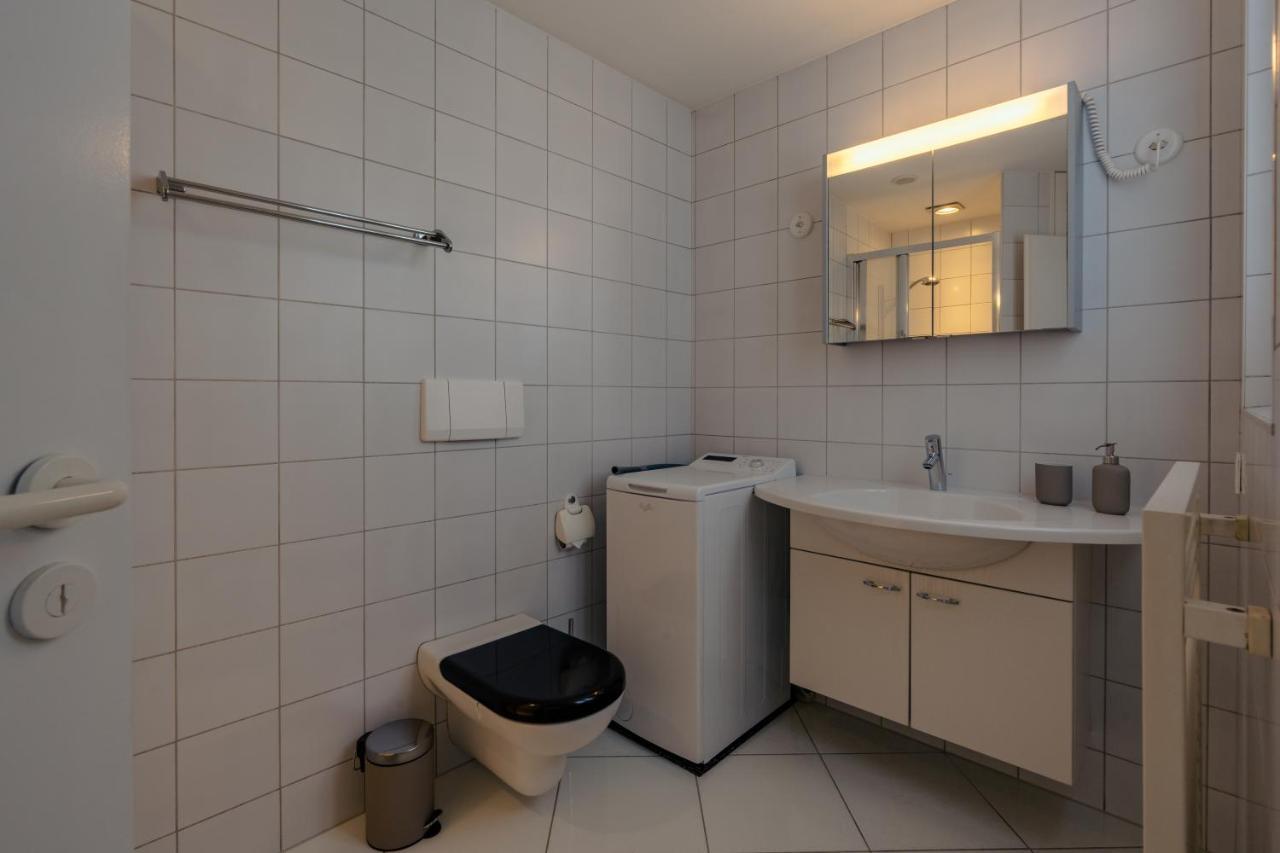 Apartment In The City Center With Free Parking Biel Exterior photo
