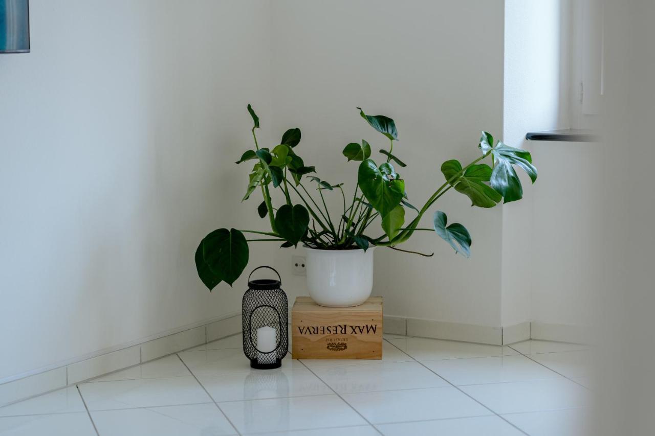 Apartment In The City Center With Free Parking Biel Exterior photo
